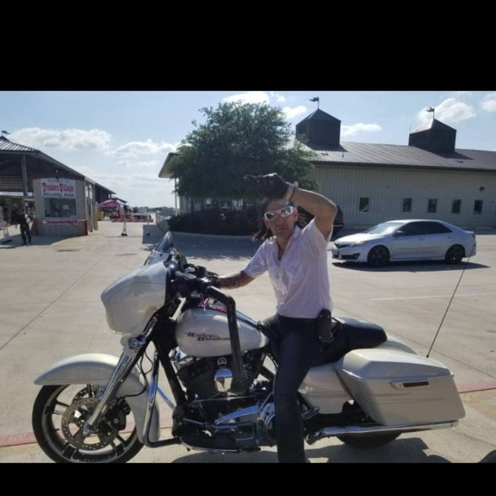 Meet your Posher, Gilbert